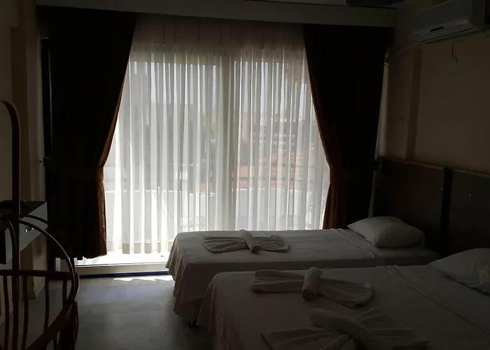 Ozgun クシャダス